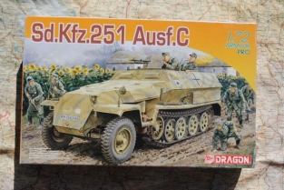 DML7223  Sd.Kfz.251 Ausf.C